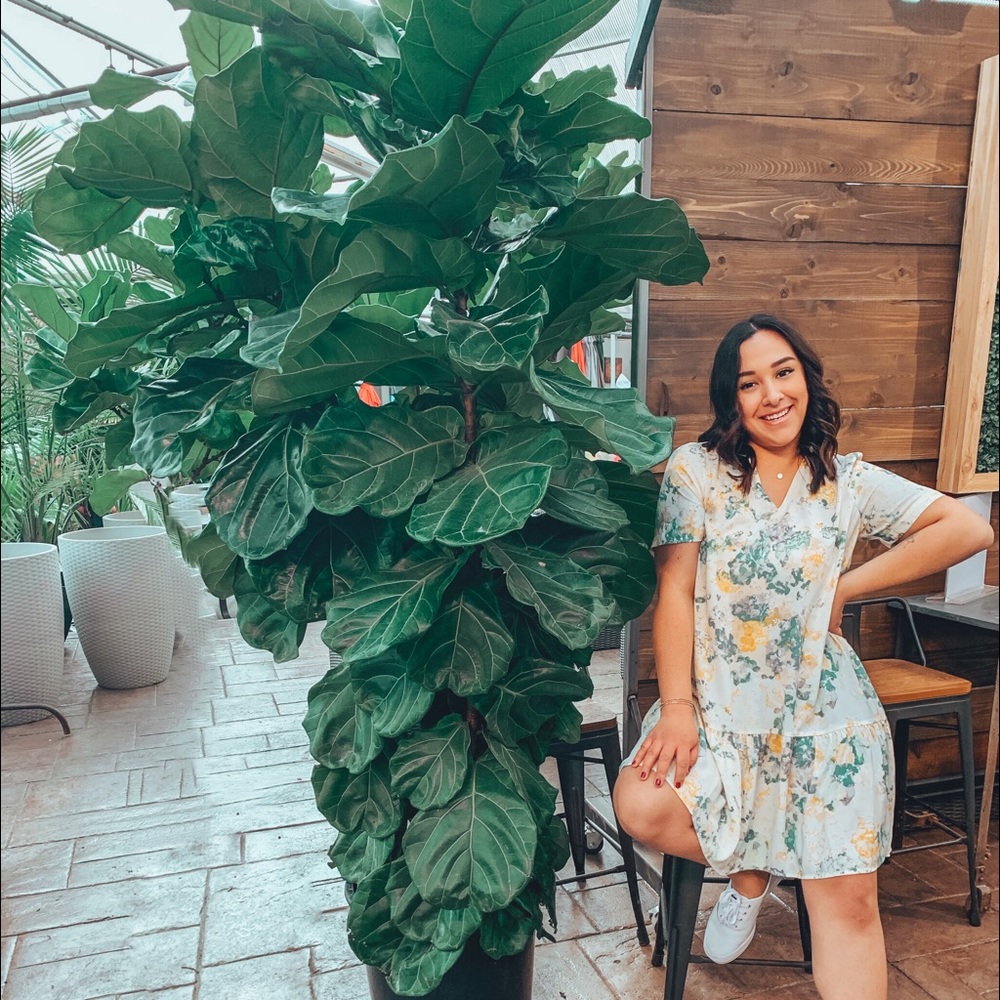 Meet your Posher, Zaira